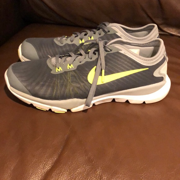 nike flywire flex supreme tr4